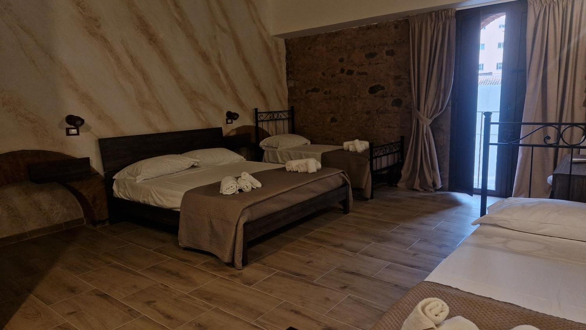 קטאניה La Ciminiera Rooms מראה חיצוני תמונה